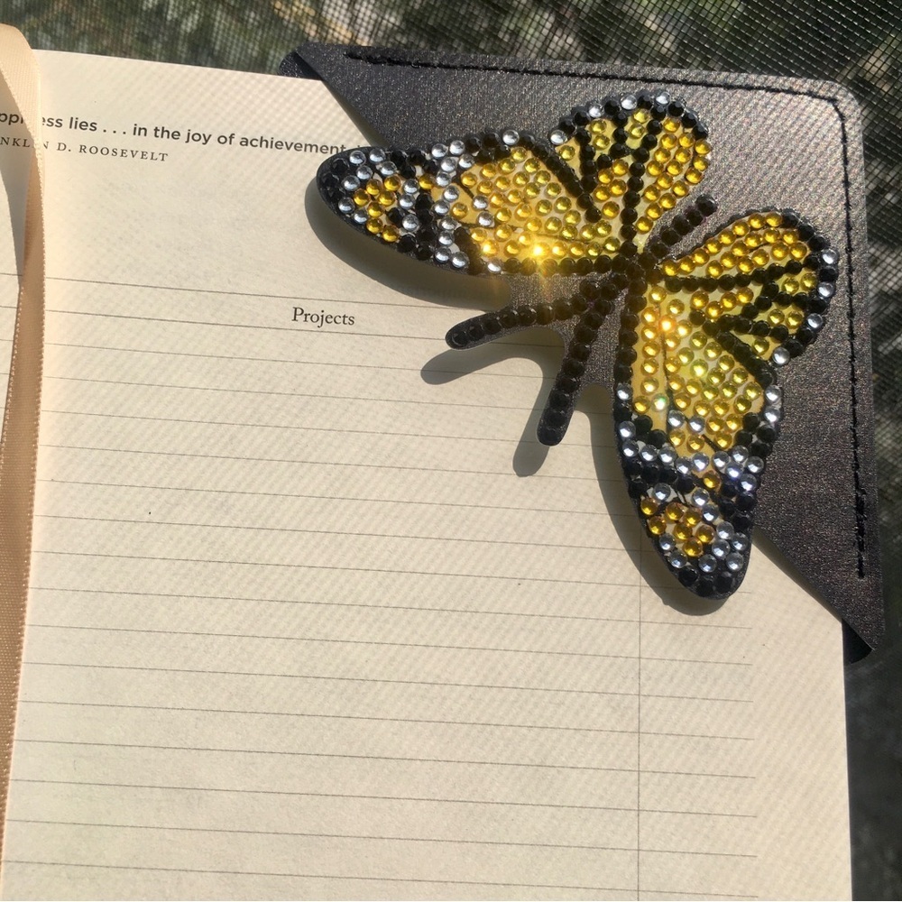 Diamond Art Butterfly Corner Bookmark, Colorful, Sparkly (YELLOW/BLACK) - Picture 15 of 17